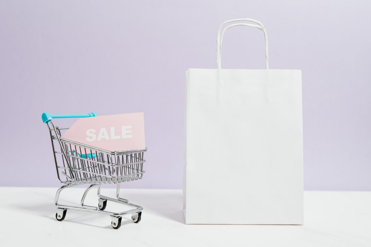 Home and lifestyle retail selection